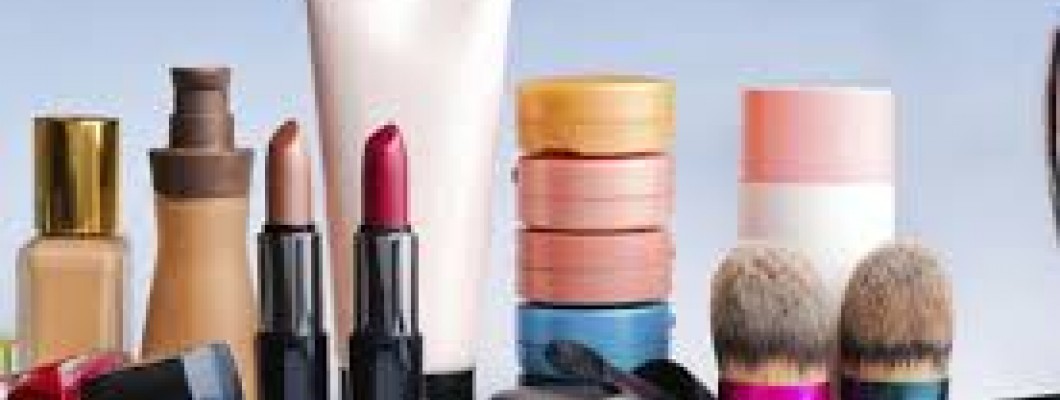 Beauty Trends Nairobi 2025 – Make-Up & Skincare in Kenya | Yaya Chemist Beauty Trends Nairobi 2025 – Make-Up & Skincare in Kenya | Yaya Chemist